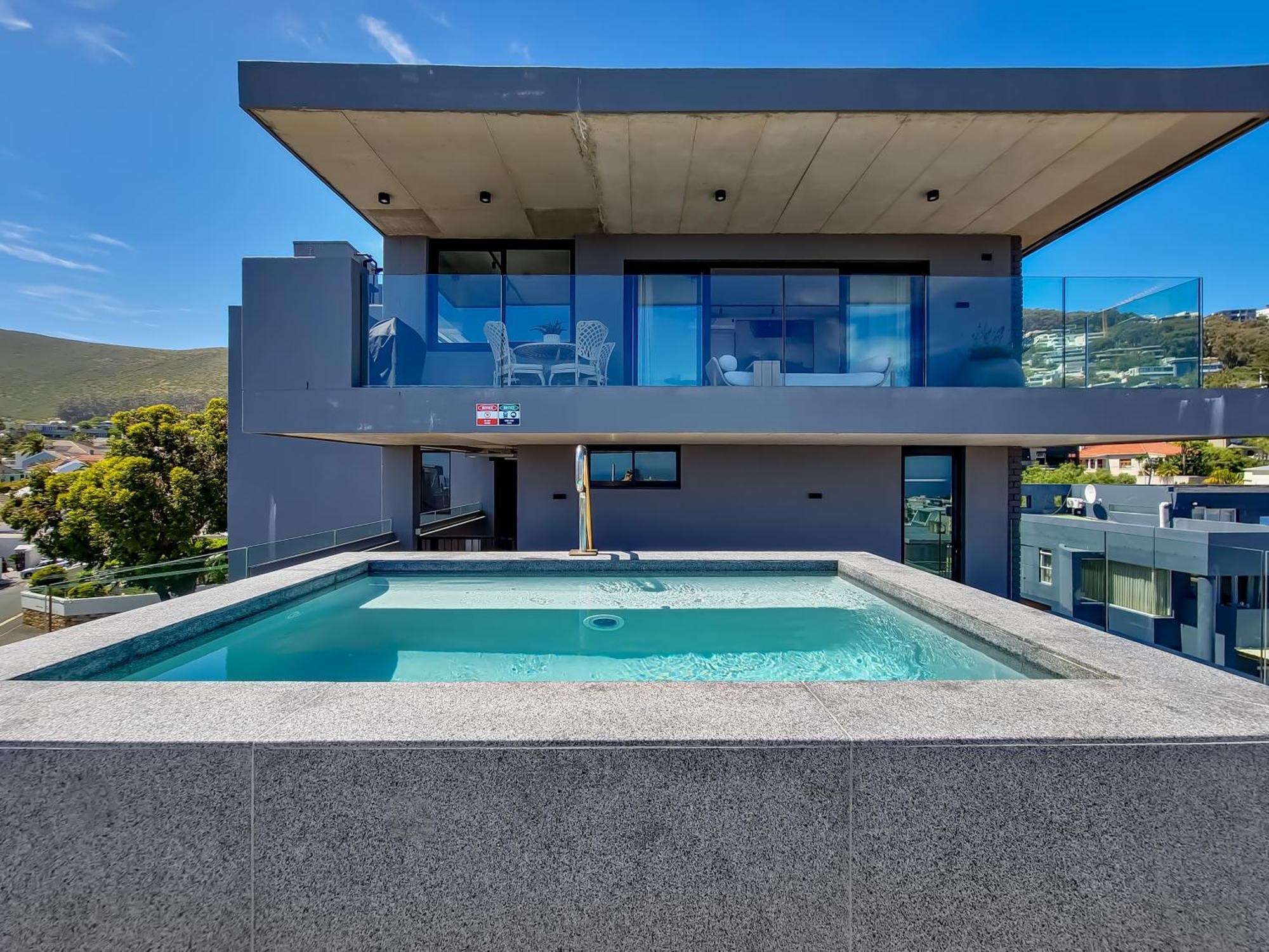 Beautiful Home, Perfect Location Cape Town